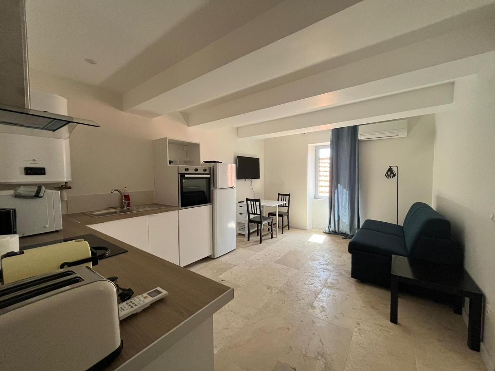 Orange Allure Flats Apartment *